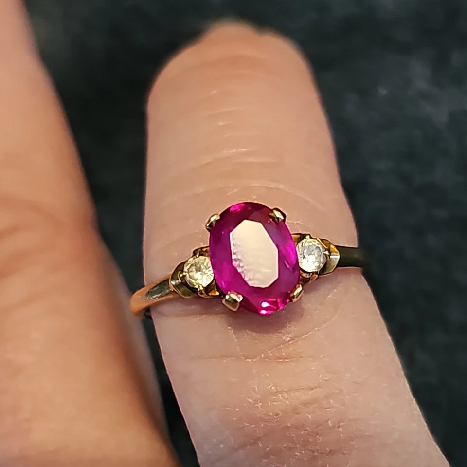 14K YELLOW GOLD  MORGANITE & DIAMOND RING SIZE 7 SKY - Image 3 of 4