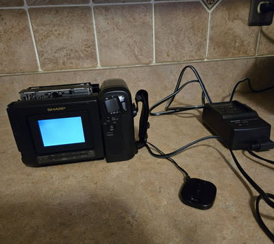 Sharp Viewcam VL-E34U HI8 Camcorder LCD w Bag & All Accessories