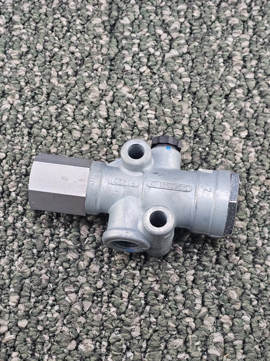 Bendix T‑243641‑D Synchro Open Pressure Valve – OEM Commercial Air