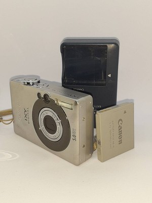 Canon IXY DIGITAL 55 Compact Camera Used with Scratches and Canon IXY DIGITAL 55 Compact Camera Used with Scratches and