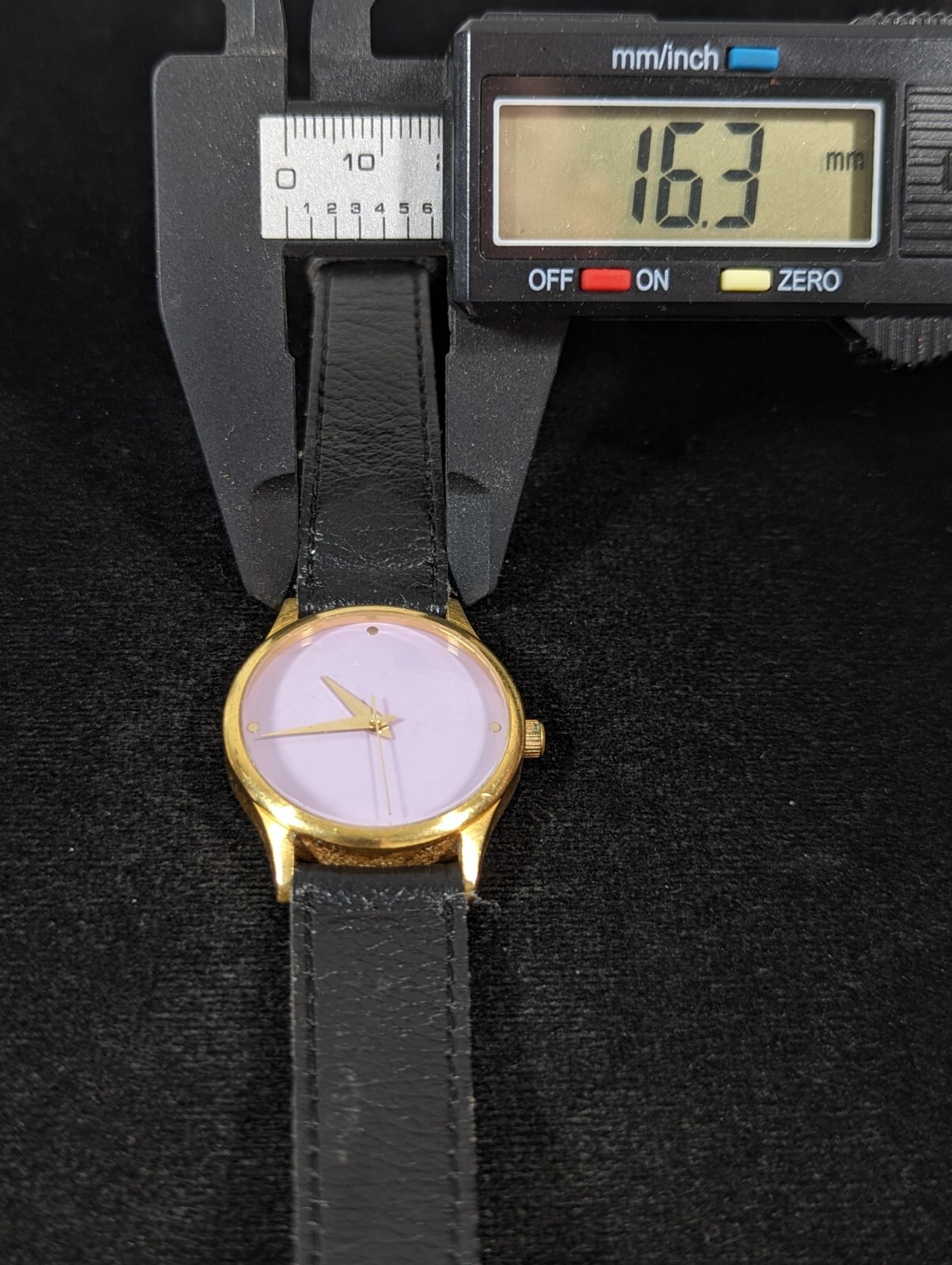 The Metropolitan Musuem Of Art MMA Purple Dial Gold Tone Case Black Band Watch