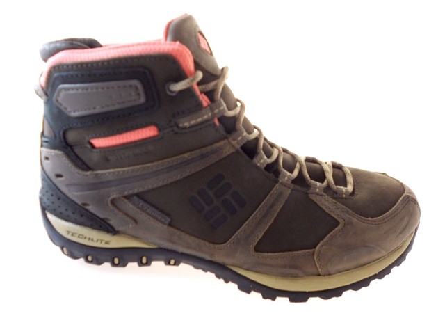 columbia techlite womens boots