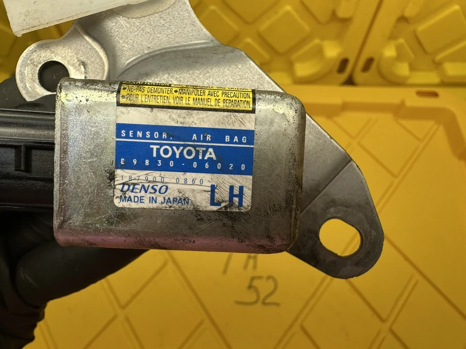 Sensor de impacto de choque izquierdo Toyota Solara 2004-2008 89834-06020 OEM Foto 2 de 4