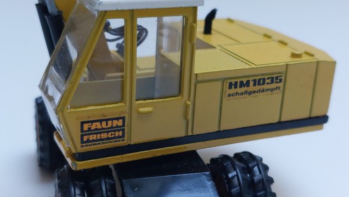 Escavatore 1:50 NZG # 174 FAUN HM 1035 giallo insonorizzato ottime condizioni dettagliato - Foto 8 di 10