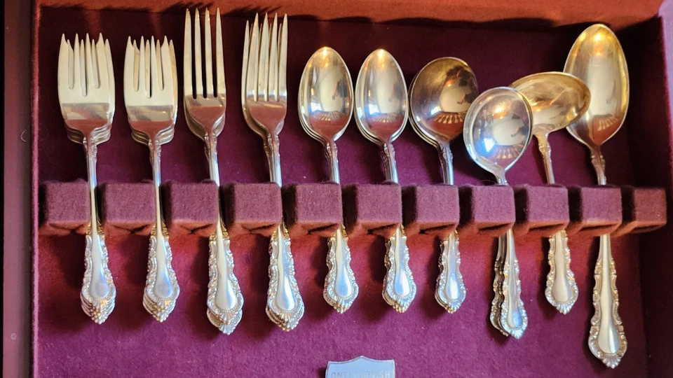 Reed Barton prata esterlina rosa georgiana 42 peças - Imagem 2 de 4