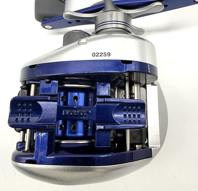 Shimano CURADO 200 TypeJ Right Handed Bait Casting Reel In Box