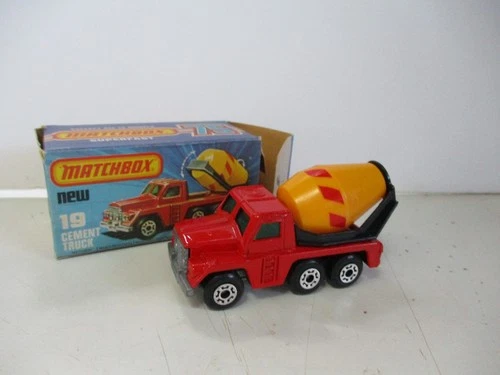 Matchbox Lesney Superfast SF19 Cement Truck- orange barrel, red stripes, boxed