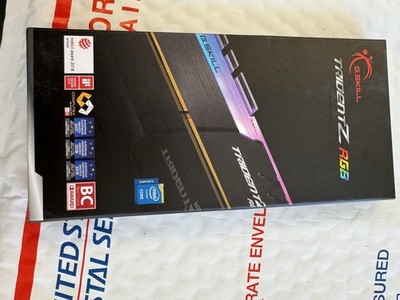 G. SKILL Trident Z RGB 16GB DDR4 3200 MHz PC4-17000 (F4-3200C16D