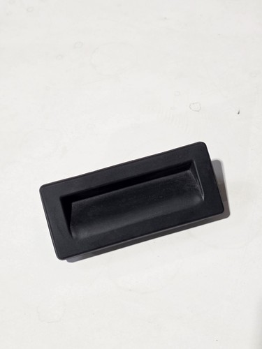 Taster Öffner Schalter Drucktaste Heckklappe 3V0827566 VW Seat Skoda Audi