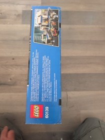 LEGO CITY: Mobile Command Center (60139) Sealed. L3
