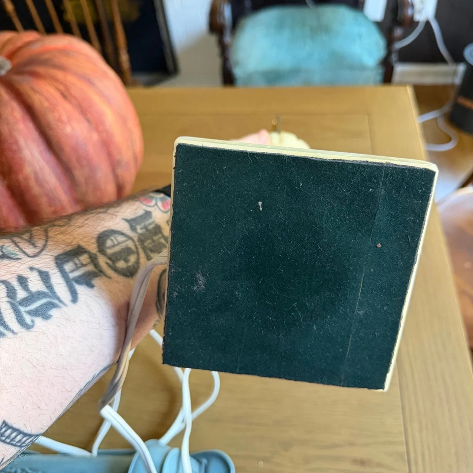 Vintage Hand Carved Italian Alabaster Urn Lamp - Image 3 of 3