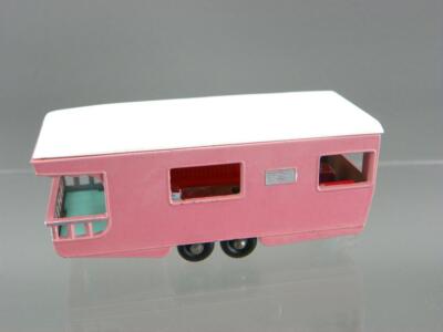 マッチボックス　レズニー　No.23 キャラバン（キャンピングトレーラー） マッチボックス レズニー No.23 キャラバン（キャンピングトレーラー