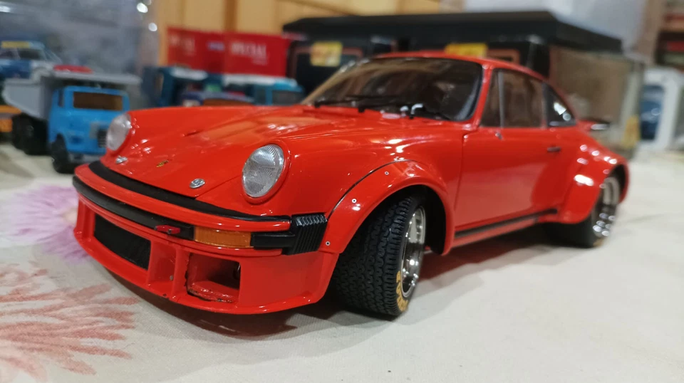EXOTO 1/18 Porsche 934 RSR Plain Body Orange Compétition NO BOX - Immagine 4 di 4