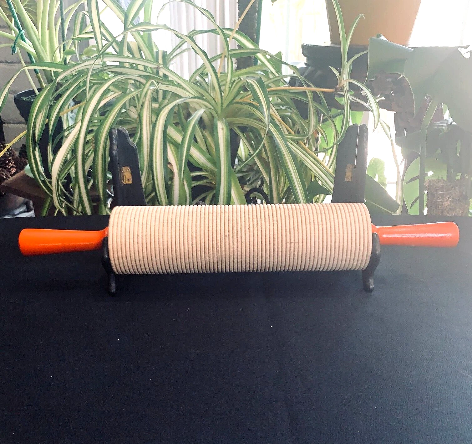 Grooved Cross Cut Maple Rolling Pin Barrel 10" Handle to H 17.5" Texture Lefse
Opens in a new window