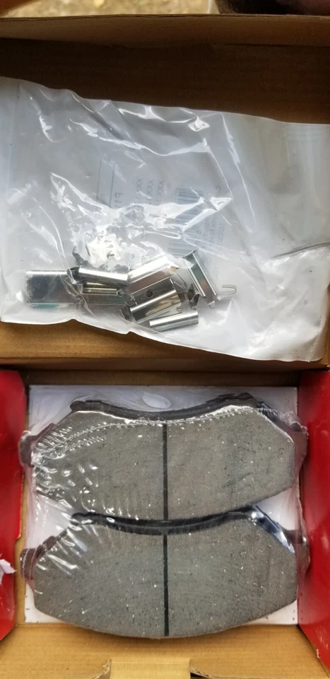 Pastillas de freno de disco de cerámica MIGHTY TS1273C para Chrysler, Dodge, Jeep, Ram, Volkswagen Foto 4 de 4