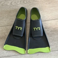 TYR Adult Crossblade Swim Fins 2.0 Green X-Small (US Men’s 3-5, Women’s 4.5-6.5)