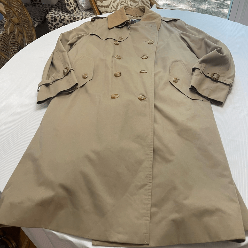 Vintage Burberry’s Double Breasted Beige Classic Belted Trench Coat 80s Size 48R