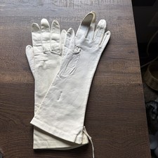 VINTAGE Genuine Leather ITALY 100 Silk Lined Leather Gloves Cream Women 7