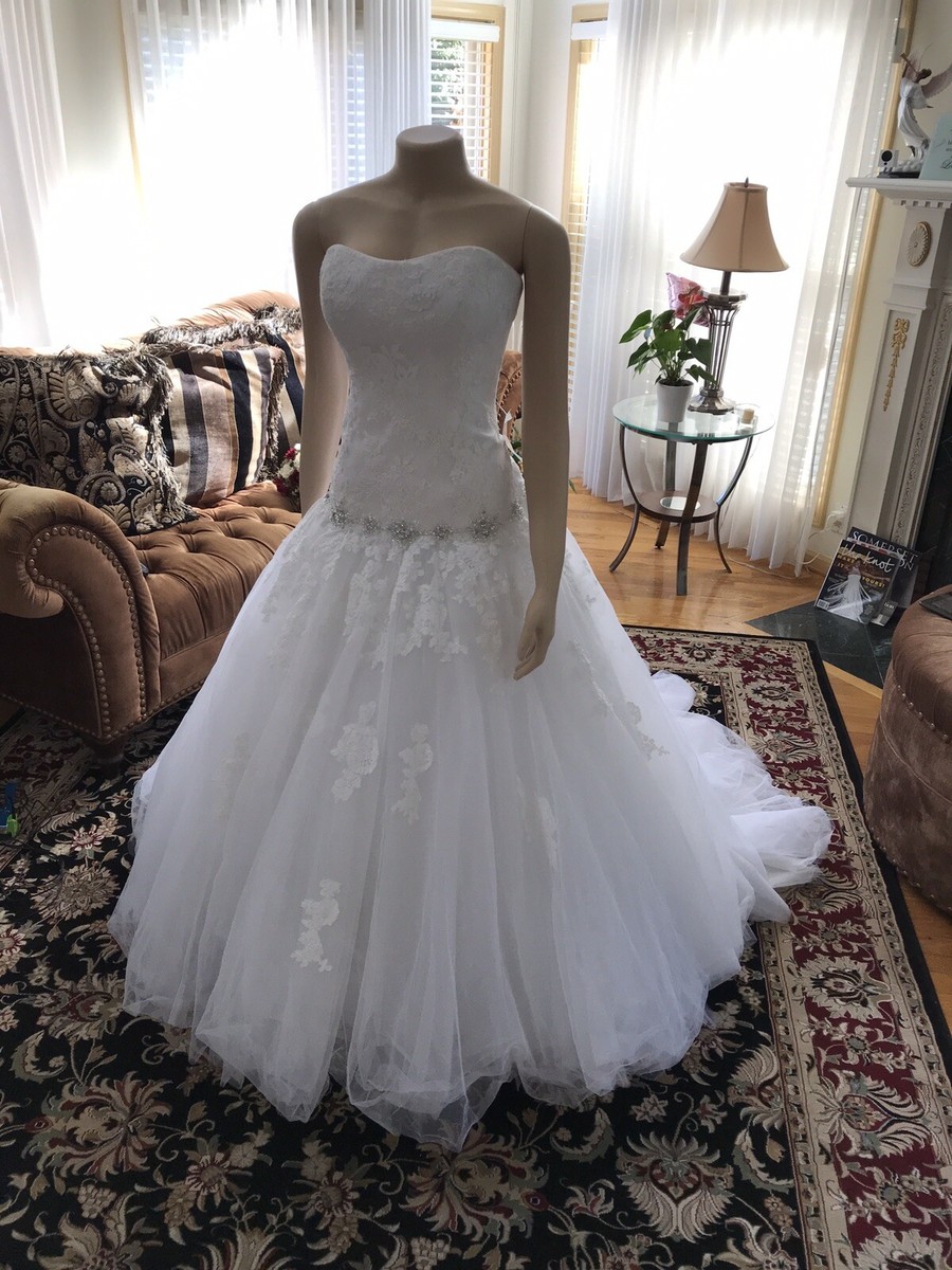 Demetrios crystal beaded waist/ Lace Wedding Dress Size 12 NWT lace up back Demetrios crystal beaded waist/ Lace Wedding Dress Size 12 NWT lace up back