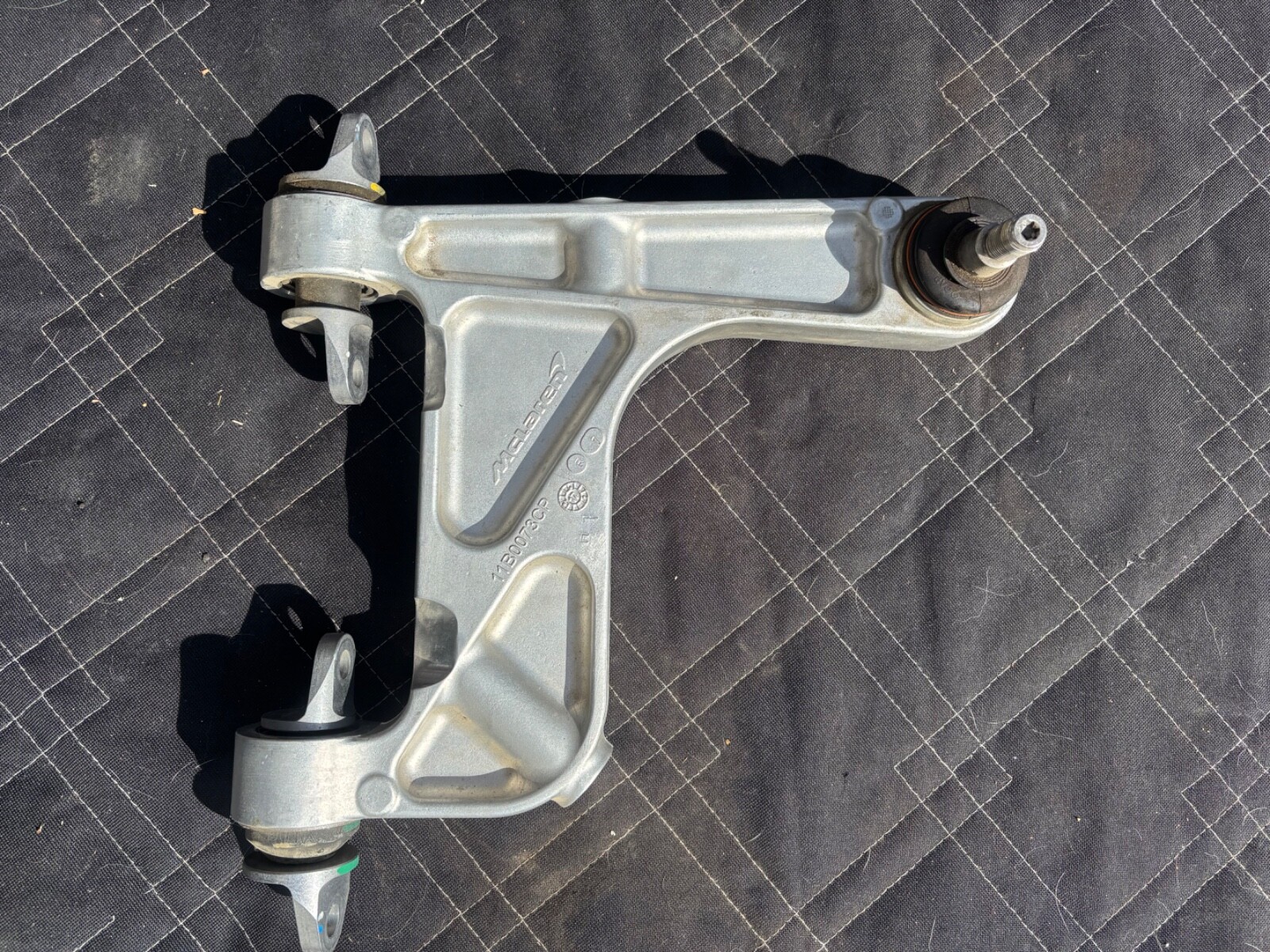 MCLAREN 570s LEFT REAR UPPER CONTROL ARM OEM 11B0073CP 11B0078CP 13B0781CP02