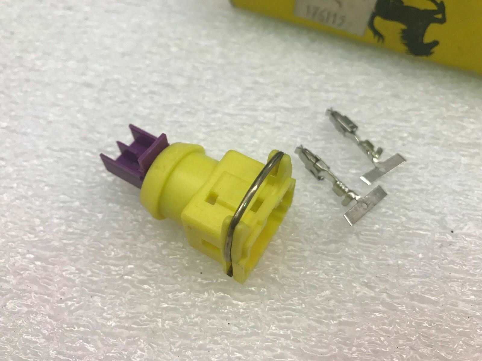 FERRARI CONNECTOR OEM NEW 176115