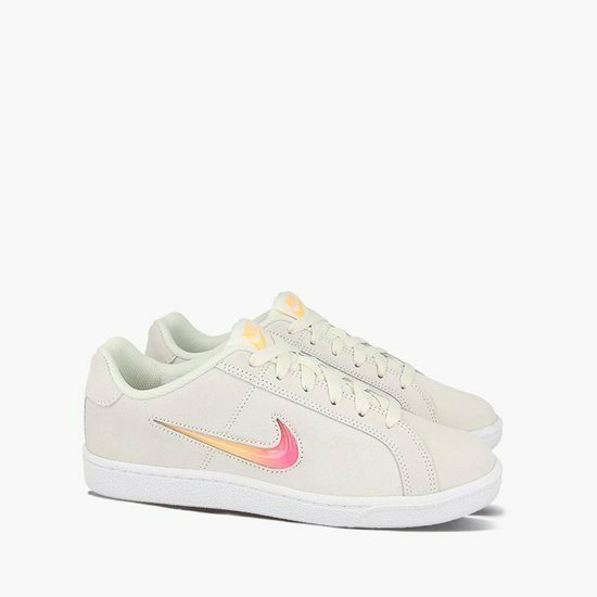 court royale premium nike