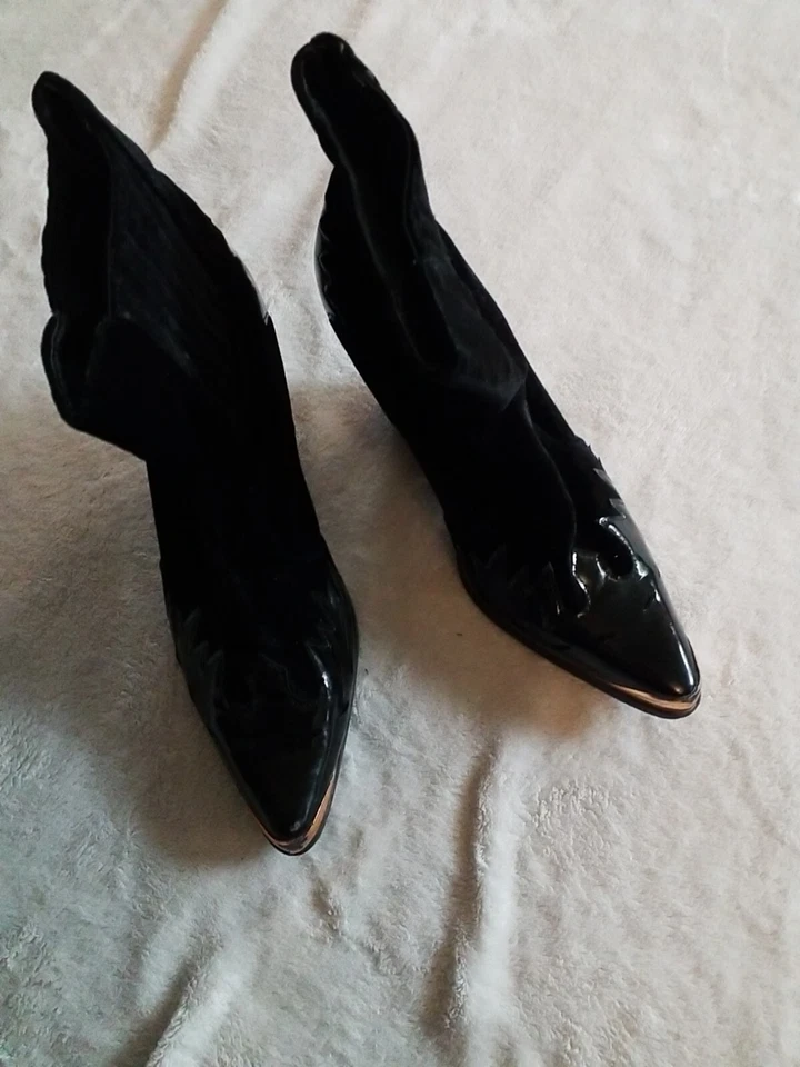 Женские черные сапоги Cape Robbin Kelsey 37,5 (США 7)      GWSB  - Изображение 2 из 4