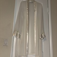 Delicates Night White Robe