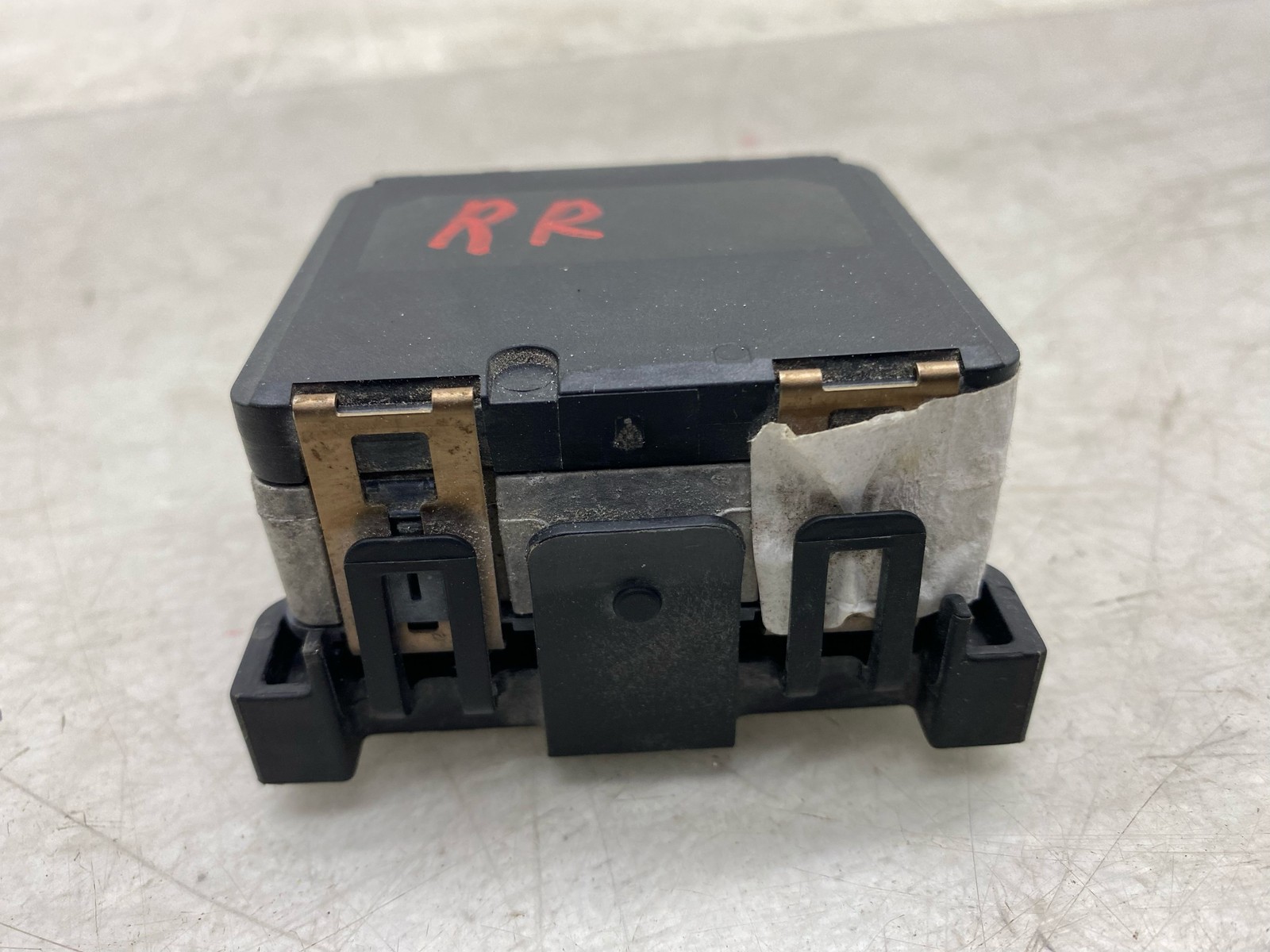 2020-2025 ASTON MARTIN DBX OEM (B) LEFT RIGHT REAR BLIND SPOT RADAR MODULE UNIT