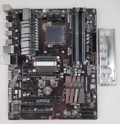 GIGABYTE GA-970A-DS3P USB 3.0 AMD FX Socket AM3+ ATX Gaming Motherboard