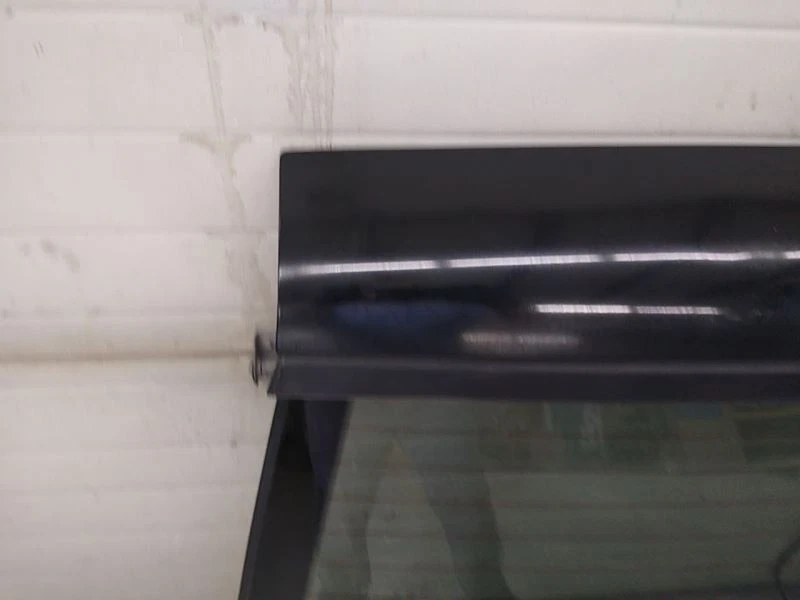 Панель задней двери багажника Range Rover HSE P38 верхняя со стеклом подходит для 95-02 - Изображение 2 из 4