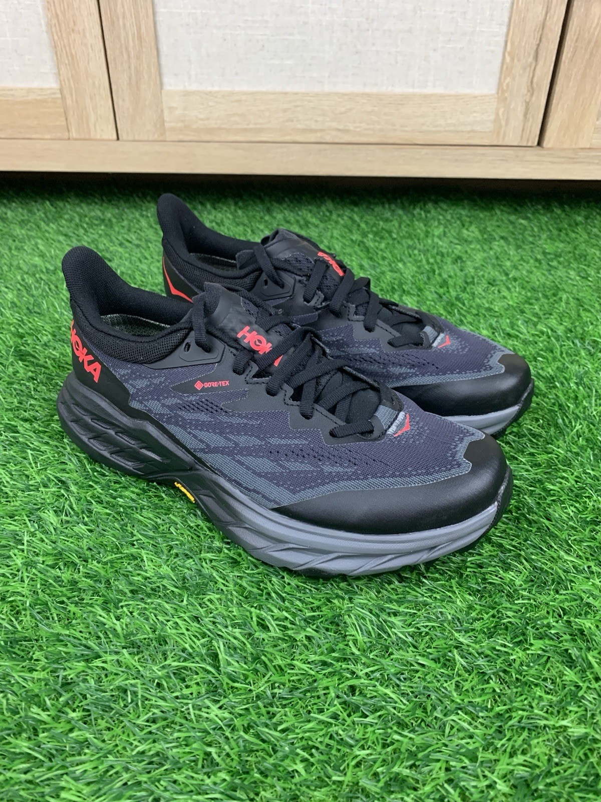 Hoka Speedgoat 5 GTX Spike Trail Running Shoes Size 7 Womens New (No Box)