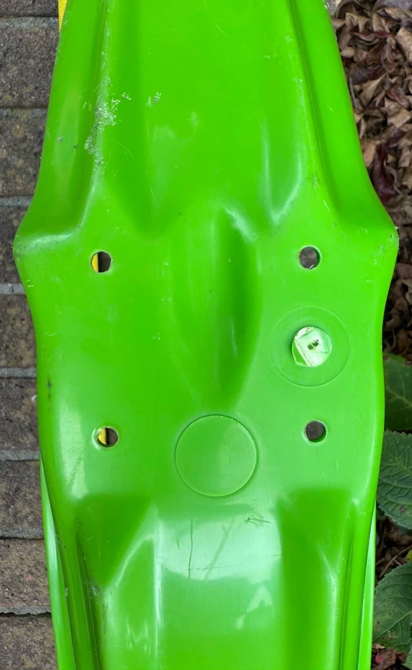 Guardabarros delantero Kawasaki KX 125 250 420 500 1981 1982 1983 1984 1985 1986 1987 1988 Foto 4 de 4