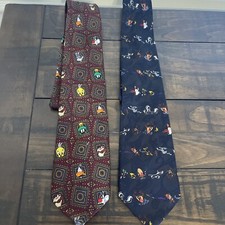 Lot 2 Vintage Looney Tunes Neck Ties Tweety Taz Bugs Bunny Daffy Yosemite