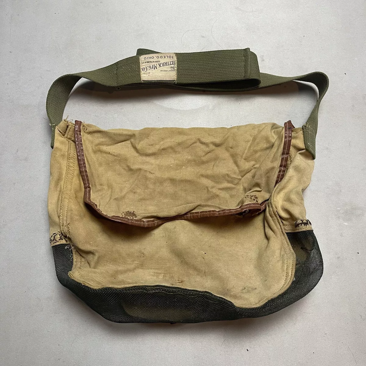 Vintage 50's Hettrick Mfg Co Fishing Hunting Canvas Mesh Bag