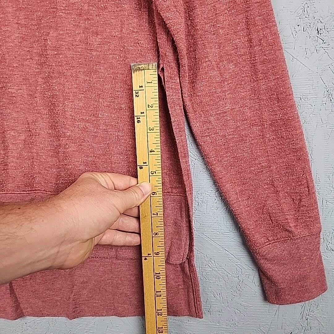 alo-yoga glimpse side slit logo outdoor casual sweatshirt