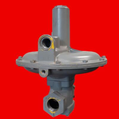 Invensys 1-1/2'' NPT Gas Regulator, 121-12