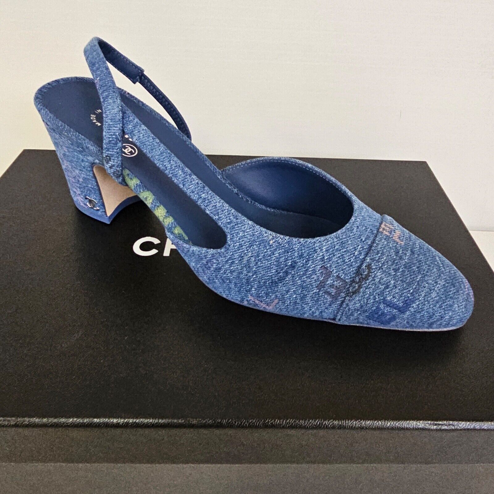 CHANEL Tweed Patent Cap Toe CC Slingback Flats 38 Navy 957762