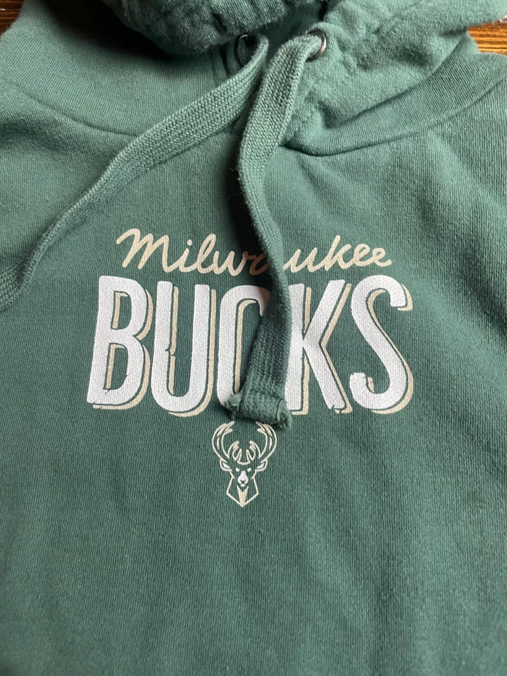 Fanatics Hoodie, Women's Size Medium, Green, NBA Milwaukee Bucks Basketball - Image 3 of 4