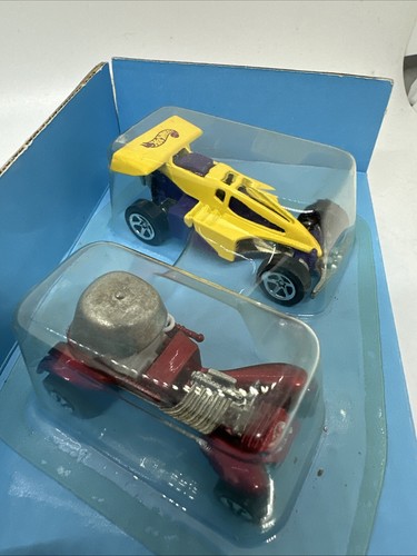 Hot Wheels Red Baron Redline Tires & Shock Factor KB Toys Exclusive Set - Picture 3 of 4