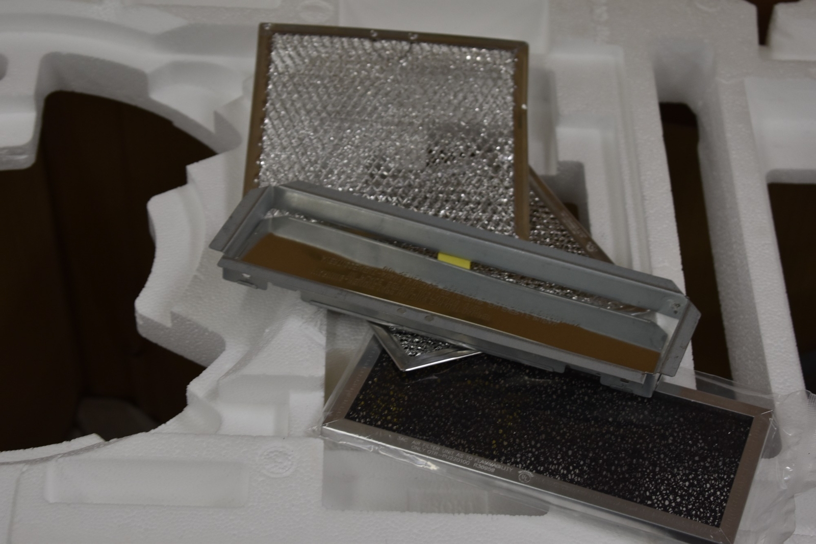 Samsung ME19R7041FG 30" Black Stainless OverTheRange Microwave NOB