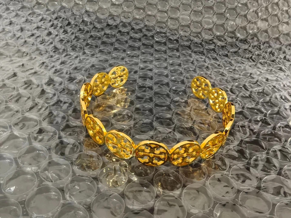 Nova pulseira de ouro com logotipo oco Tory Burch TB - Imagem 4 de 4
