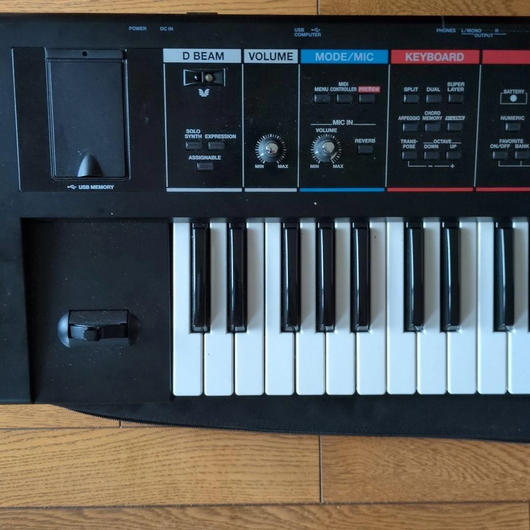 Roland Juno Di for sale - eBay