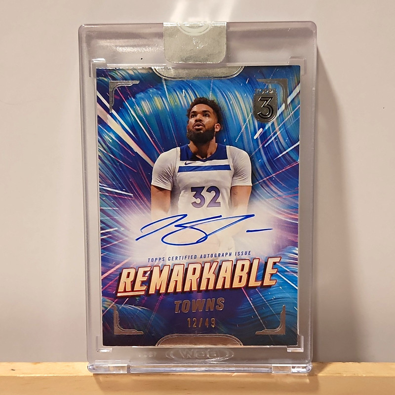 Topps 2023-24 Topps Three Karl-Anthony Towns Re-Markable Auto RM-KT /49