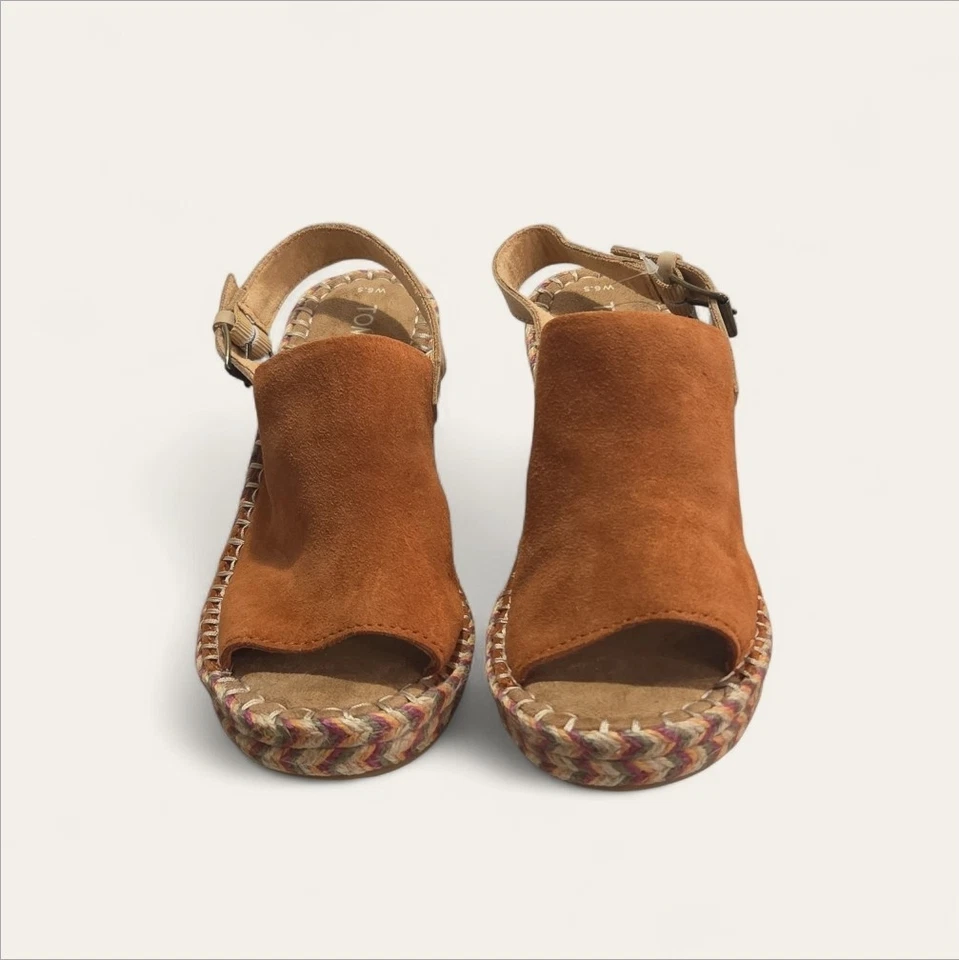 Cuñas Tom's Monica punta abierta para mujer -NUEVAS - BOHO - talla 6,5 gamuza especiada Foto 3 de 4