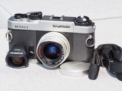 VOIGTLÄNDER Bessa L mit Heliar 15mm f/4,5 Leica M39, Top Zustand, Film getestet.