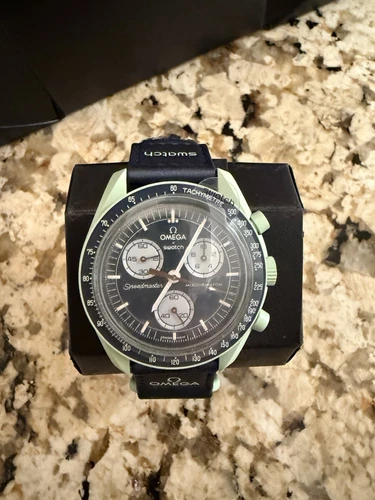New in Box Omega x Swatch MoonSwatch Mission On Earth 🌎 100% Authentic
