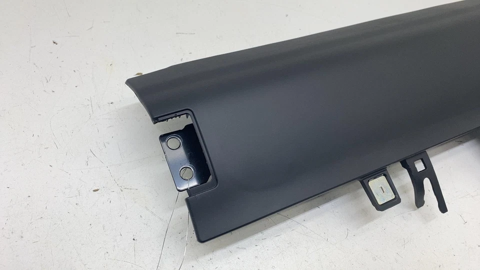 ⭕ 2024 2025 Tesla Model 3 M3 Lower Knee Safety Airbag Module Right 1077826-00-E Foto 2 de 4