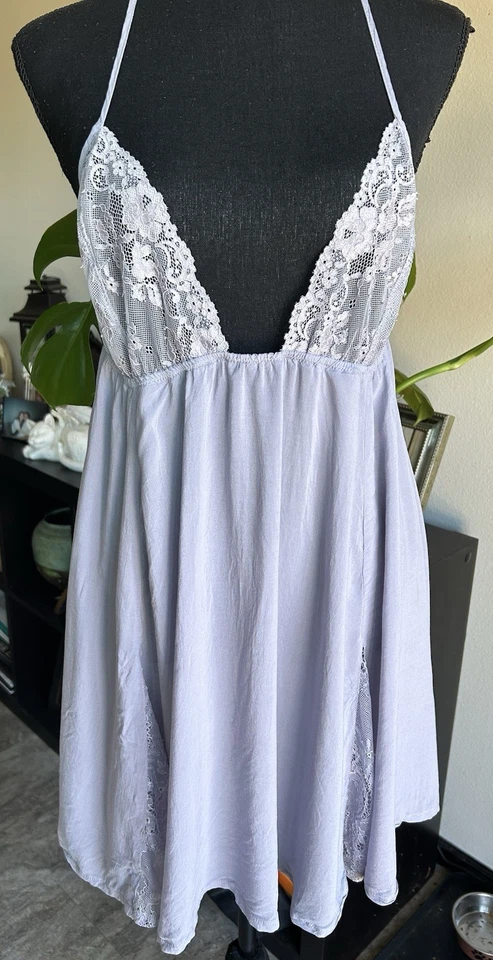 Babydoll Halter Intimately Free People de encaje lavanda talla grande Foto 2 de 4