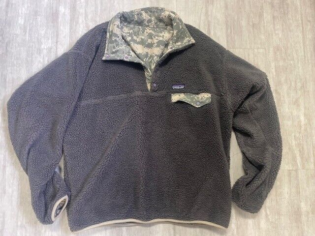 Vintage Patagonia MARS Reversible Camo & Blue Fleece Jacket Vintage Patagonia MARS Reversible Camo & Blue Fleece Jacket